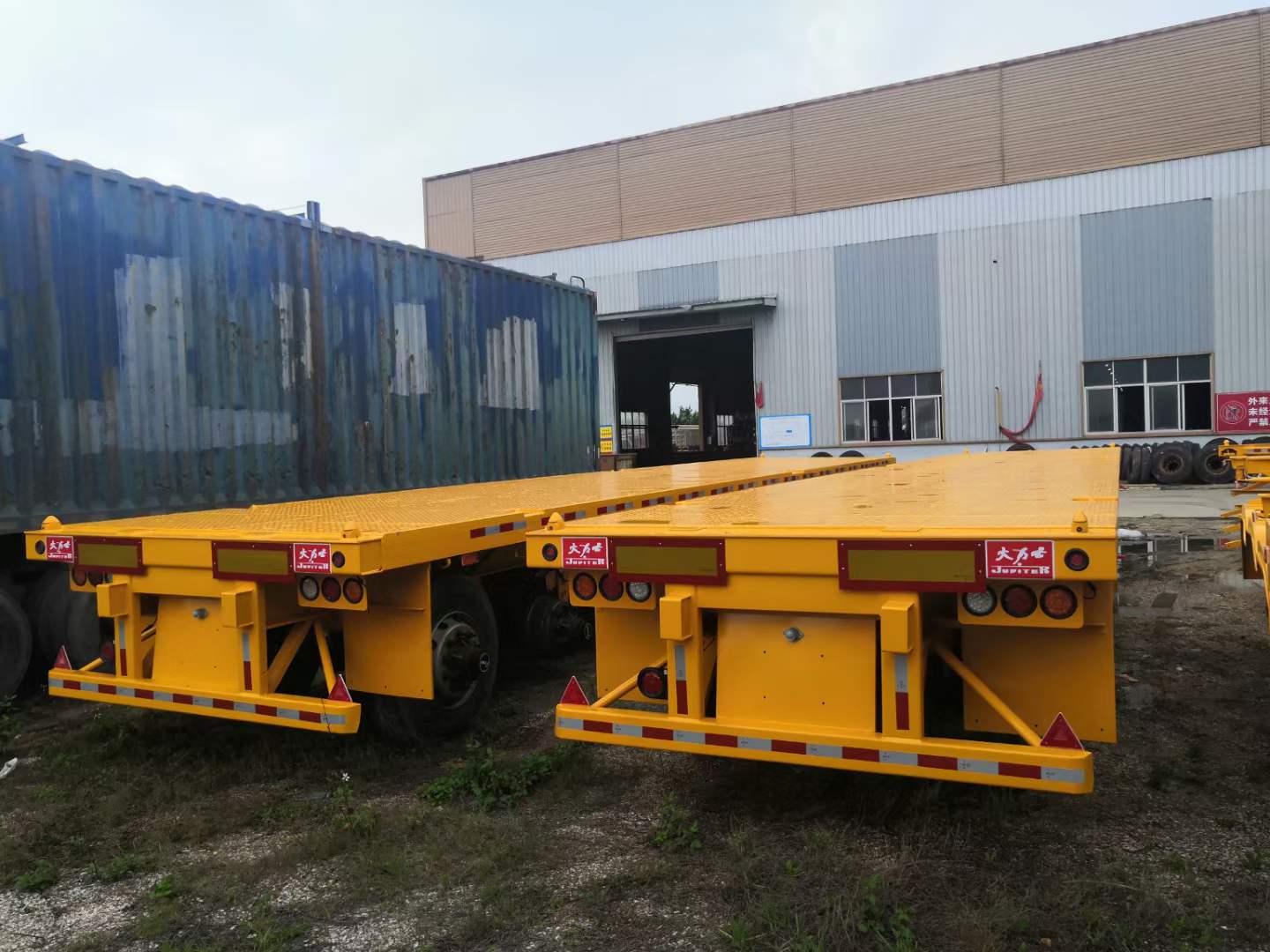 3 axles flatbed semi trailer